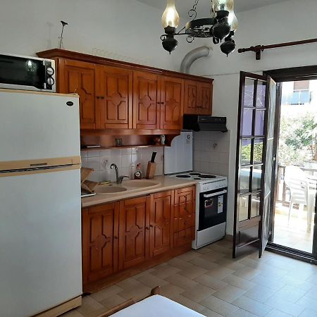 House Kosmas On The Beach Sarti Exterior photo