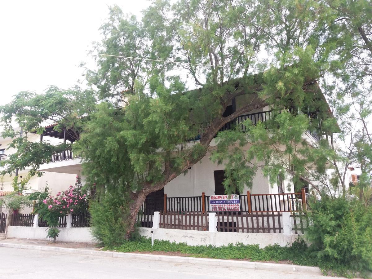House Kosmas On The Beach Sarti Exterior photo